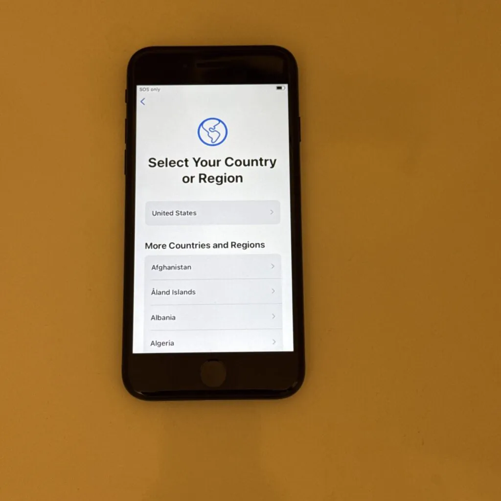 Apple iPhone SE 2nd Gen. – 64GB – Black (Unlocked) A2275