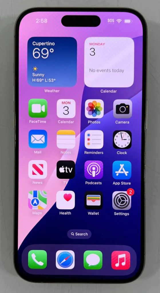 Apple iPhone 15 – 128 GB – Silver (Xfinity)