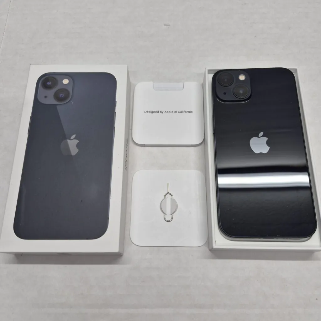iPhone 13 128GB Midnight Unlocked New A2481 Factory Unlocked