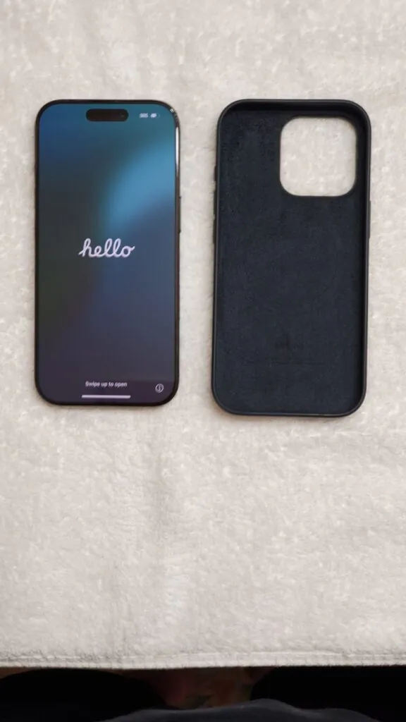 Apple iPhone 16 Pro 256GB Unlocked Excellent Condition Titanium Black