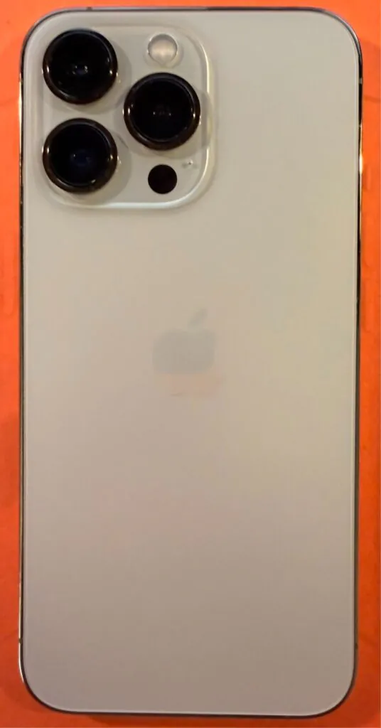 Apple iPhone 13 Pro – 128 GB – Gold (Unlocked) Excellent Condition