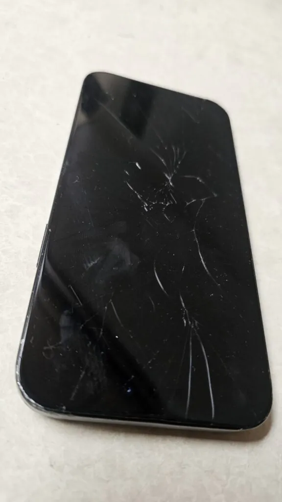 Apple iPhone 15 Plus 128 GB Black Cracked Front And Back Unlocked