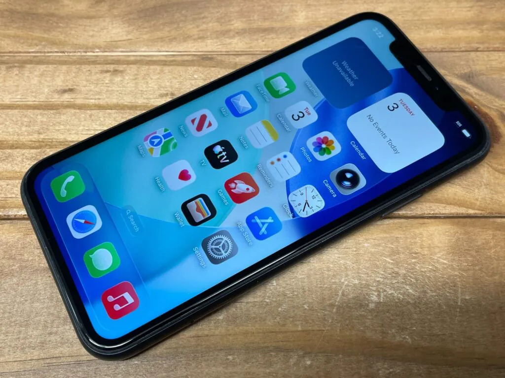 Apple iPhone 11 – 64GB – Black (Unlocked) A2111 (CDMA + GSM) Works – C Grade