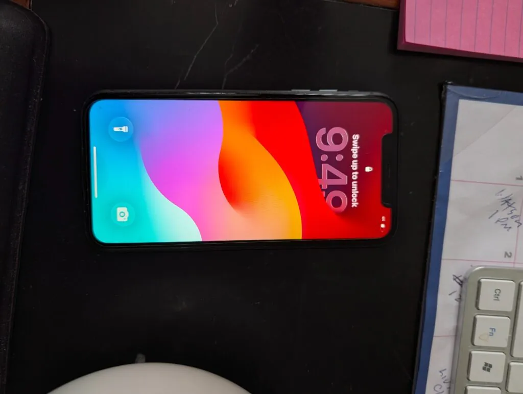 Apple iPhone 11 – 64 GB – Black (Metro) MHSP3LL/A