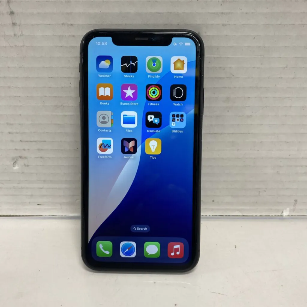 Unlocked Apple iPhone 11 64GB *read*