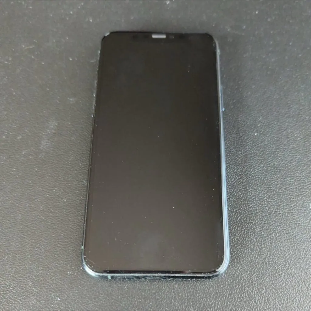 Apple iPhone 11 Pro Green Cracked Back