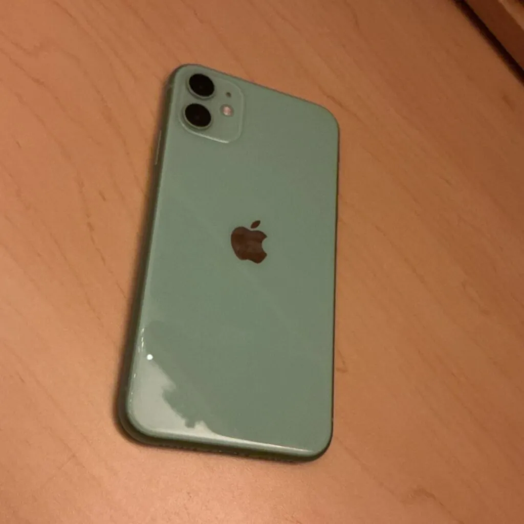 Apple iPhone 11 Green 64GB – UNLOCKED