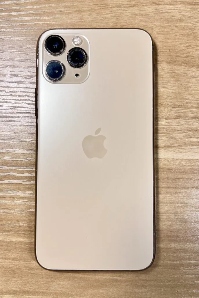 Apple iPhone 11 Pro – 512 GB – Gold – (Unlocked) – FAIR CONDITION – READ!