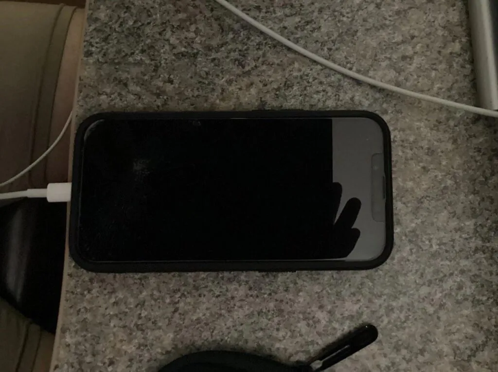 Apple iPhone 13 – 128GB – Unlocked – CLEAN