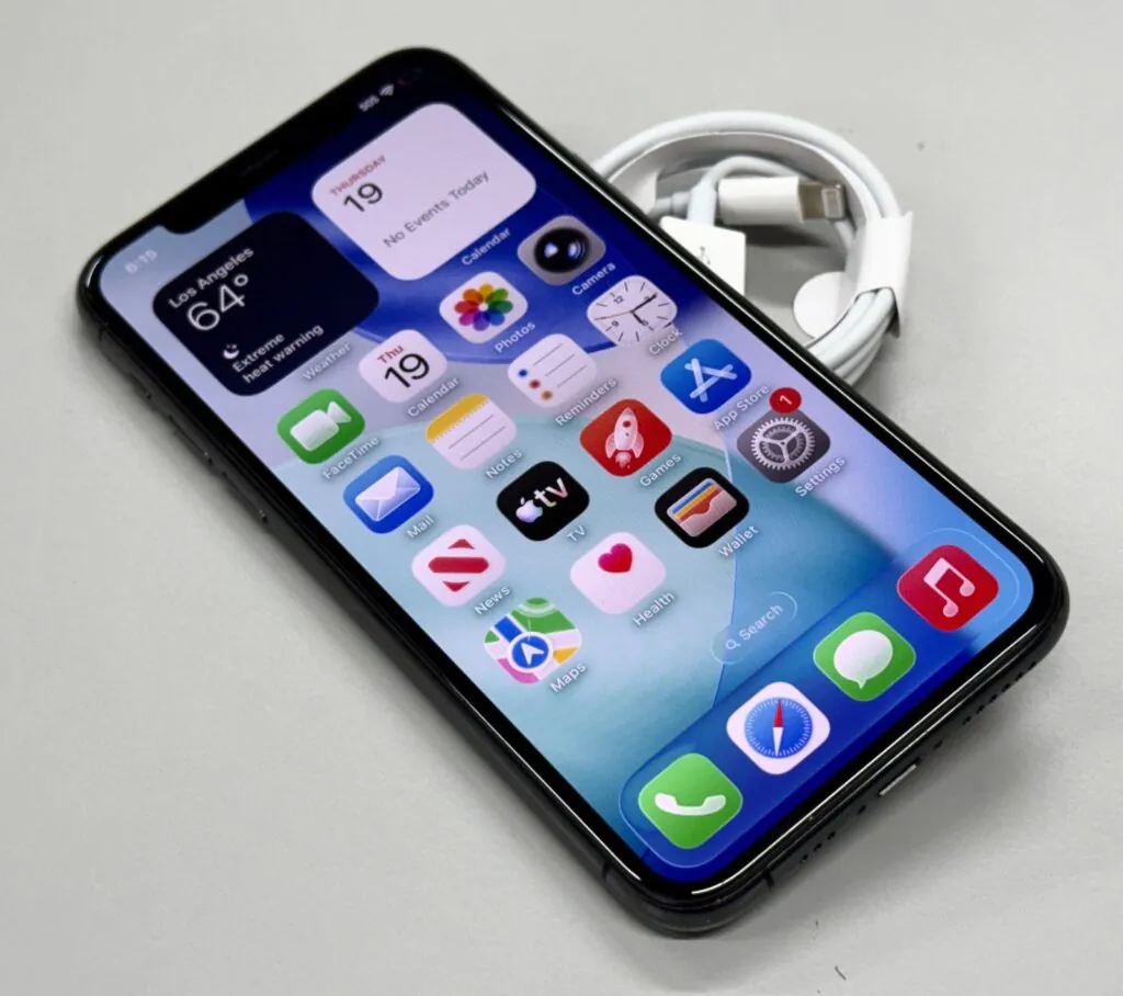 Apple iPhone 11 Pro 64GB A2160 Gray Unlocked Smartphone Very Good Condition