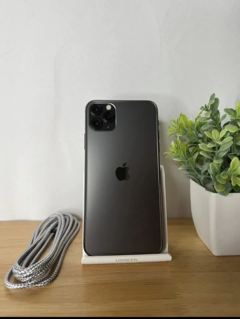 Apple iPhone 11 Pro Max Smartphone Unlocked, 256GB