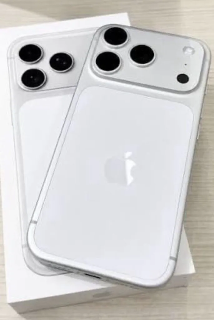 Apple iPhone 17 Pro max 256GB White Bar Smartphone 48MP Camera Resolution