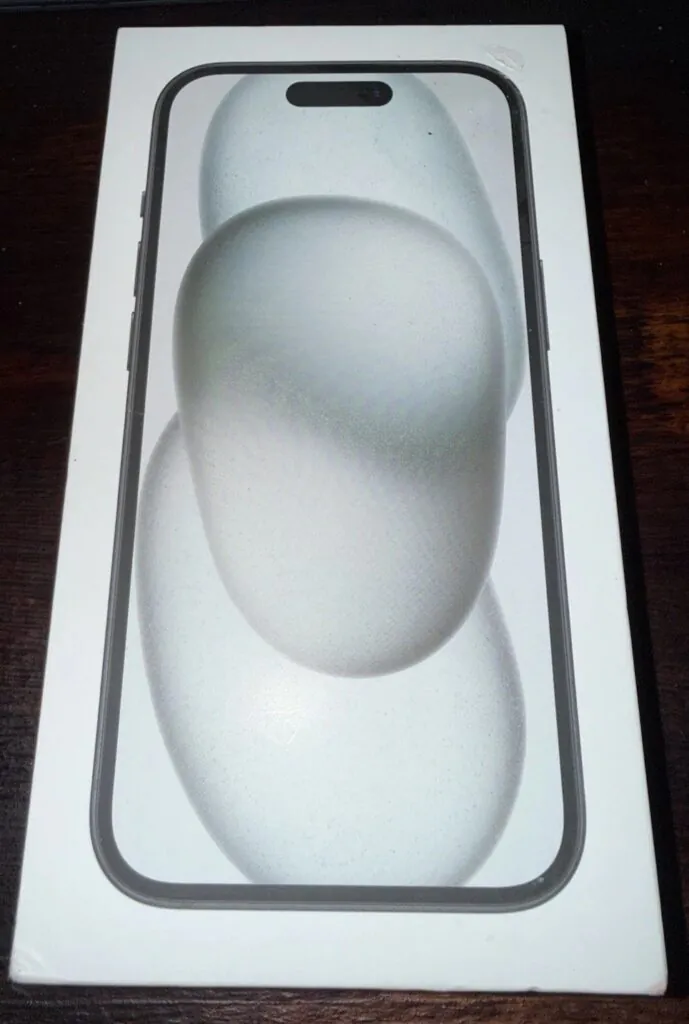 Apple iPhone 15 128GB Black Unlocked – NEW