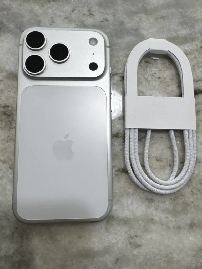 Apple iPhone 17 Pro – 256 GB – Silver (Verizon)