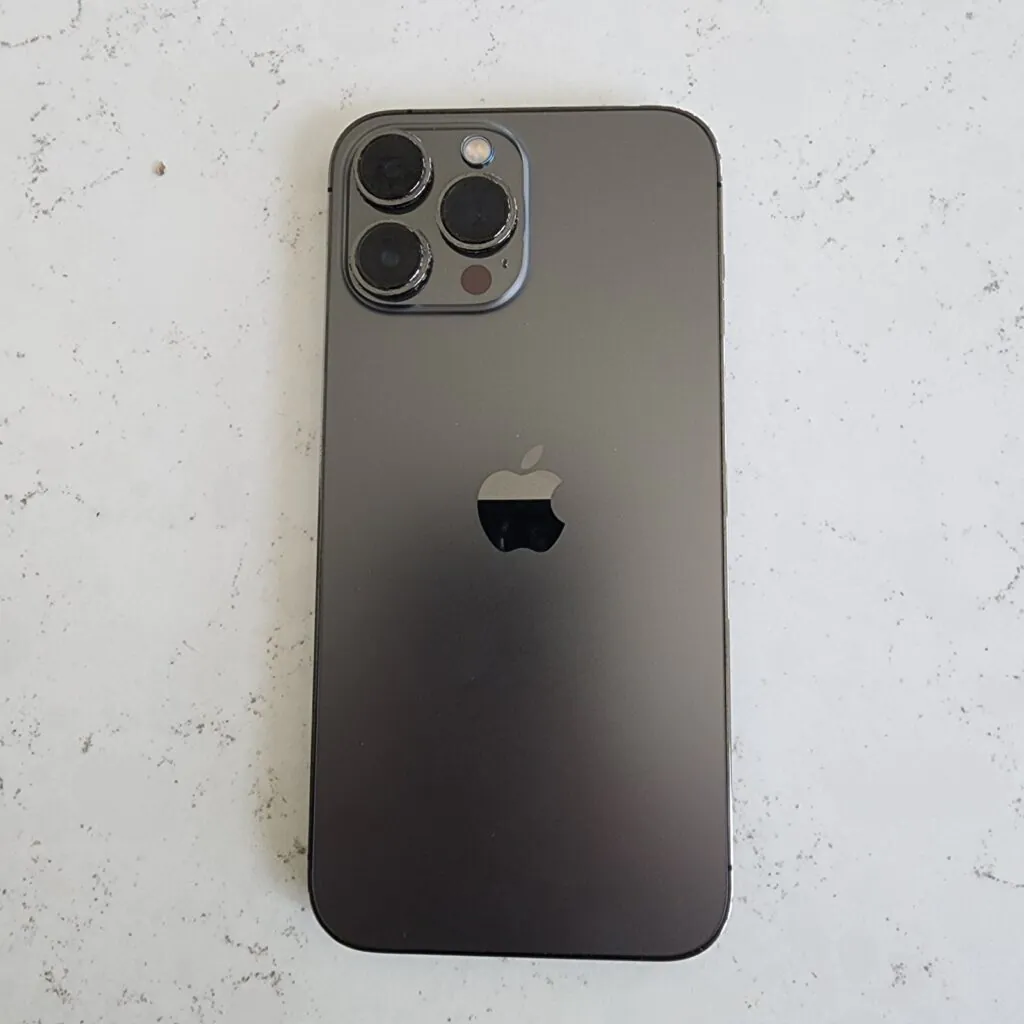 Apple iPhone 13 Pro Max – 128 GB – Graphite (Unlocked) Clean ESN