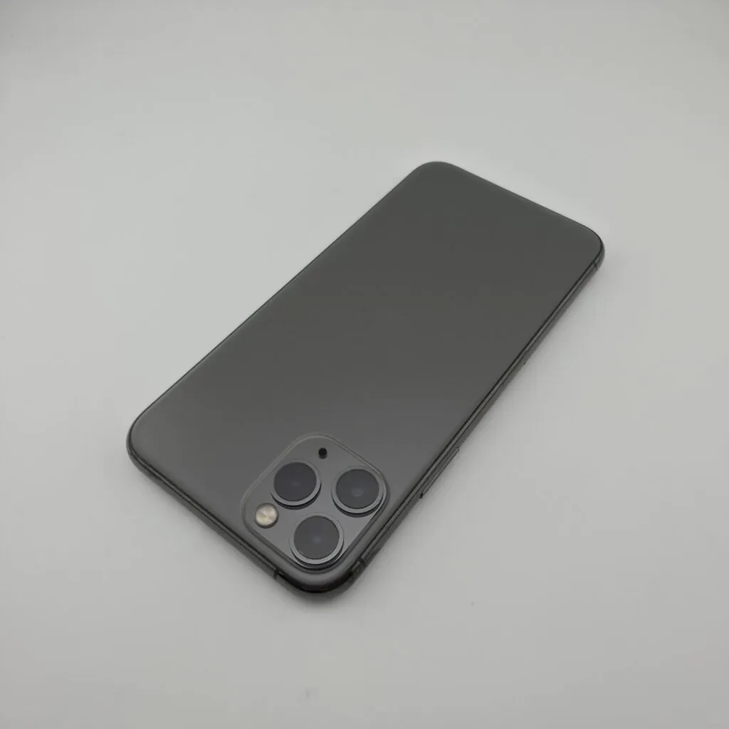 iPhone 11 Pro 256GB (Black) – Carrier Unlocked!