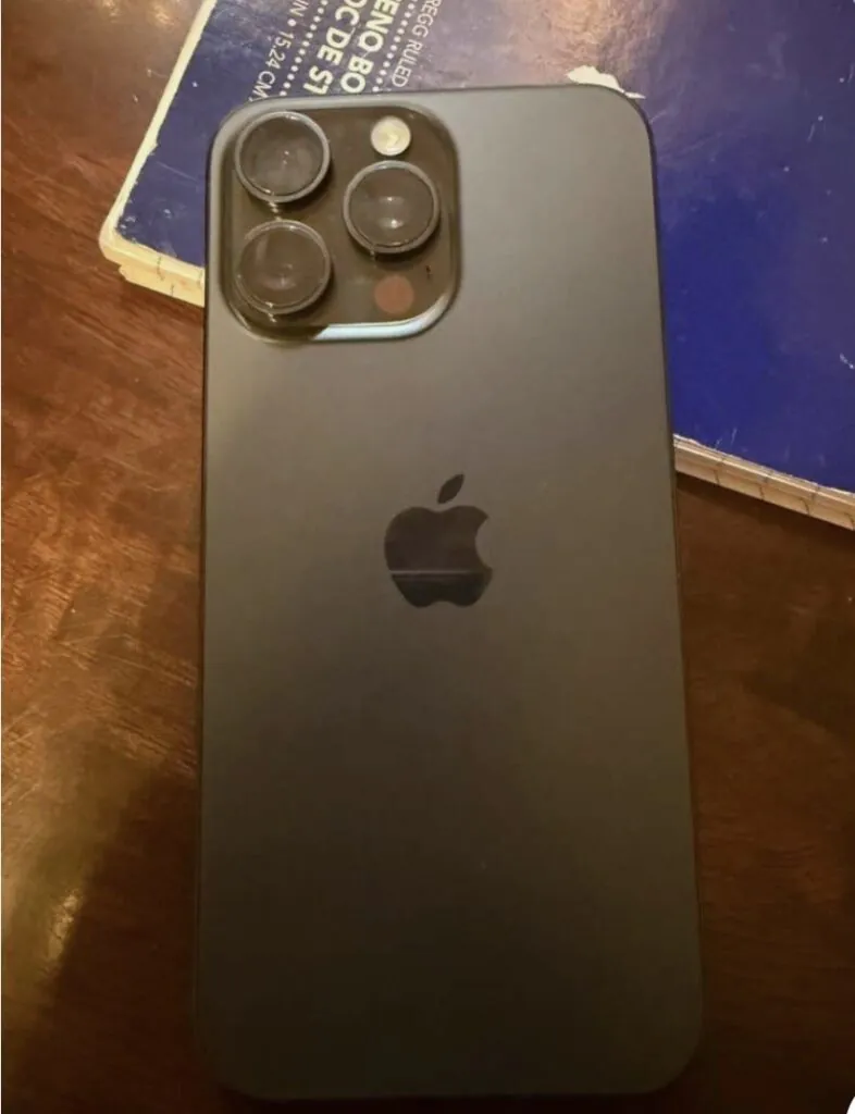 Apple iPhone 15 Pro Max 256GB Unlocked – Excellent