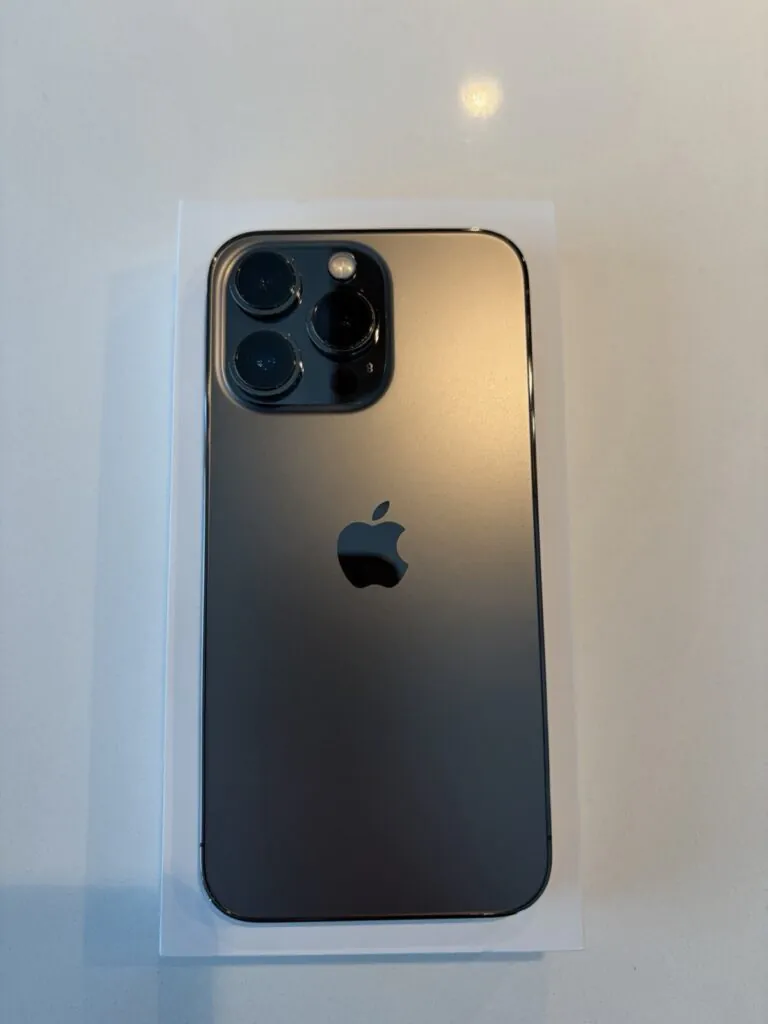 Used Apple iPhone 13 Pro, 128gb, Unlocked, Graphite, Mint Condition