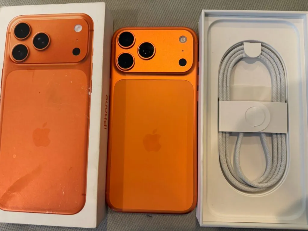 APPLE IPHONE 17 PRO MAX UNLOCKED 256GB ORANGE NEW CONDITION APPLE WARANTY 5/2027