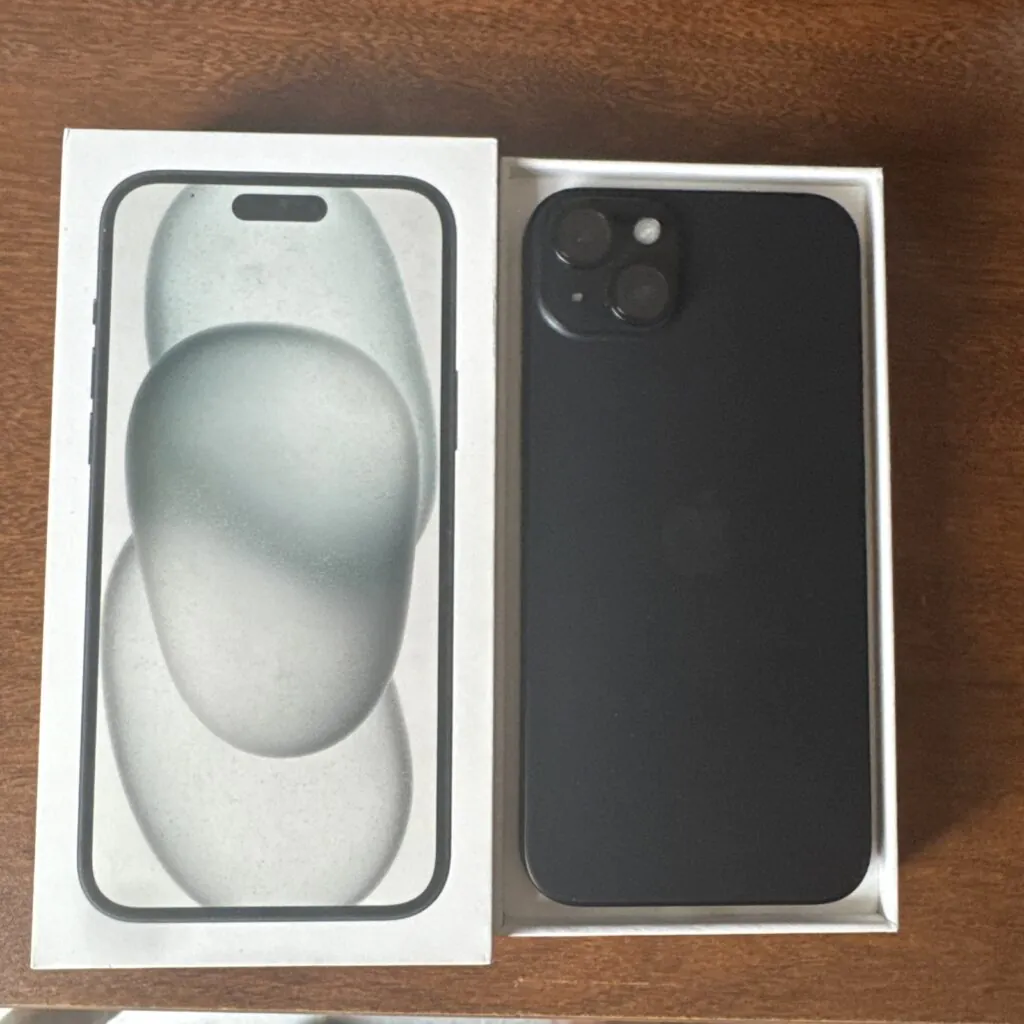 Apple iPhone 15 Plus (5G) 128GB Black Unlocked – Excellent