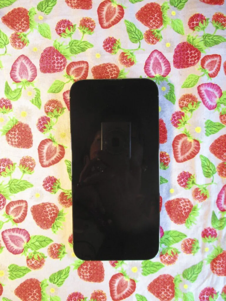Apple iPhone 14 Pro Max – 128 GB – Gold (Unlocked) (Works, Used, Good Condition)