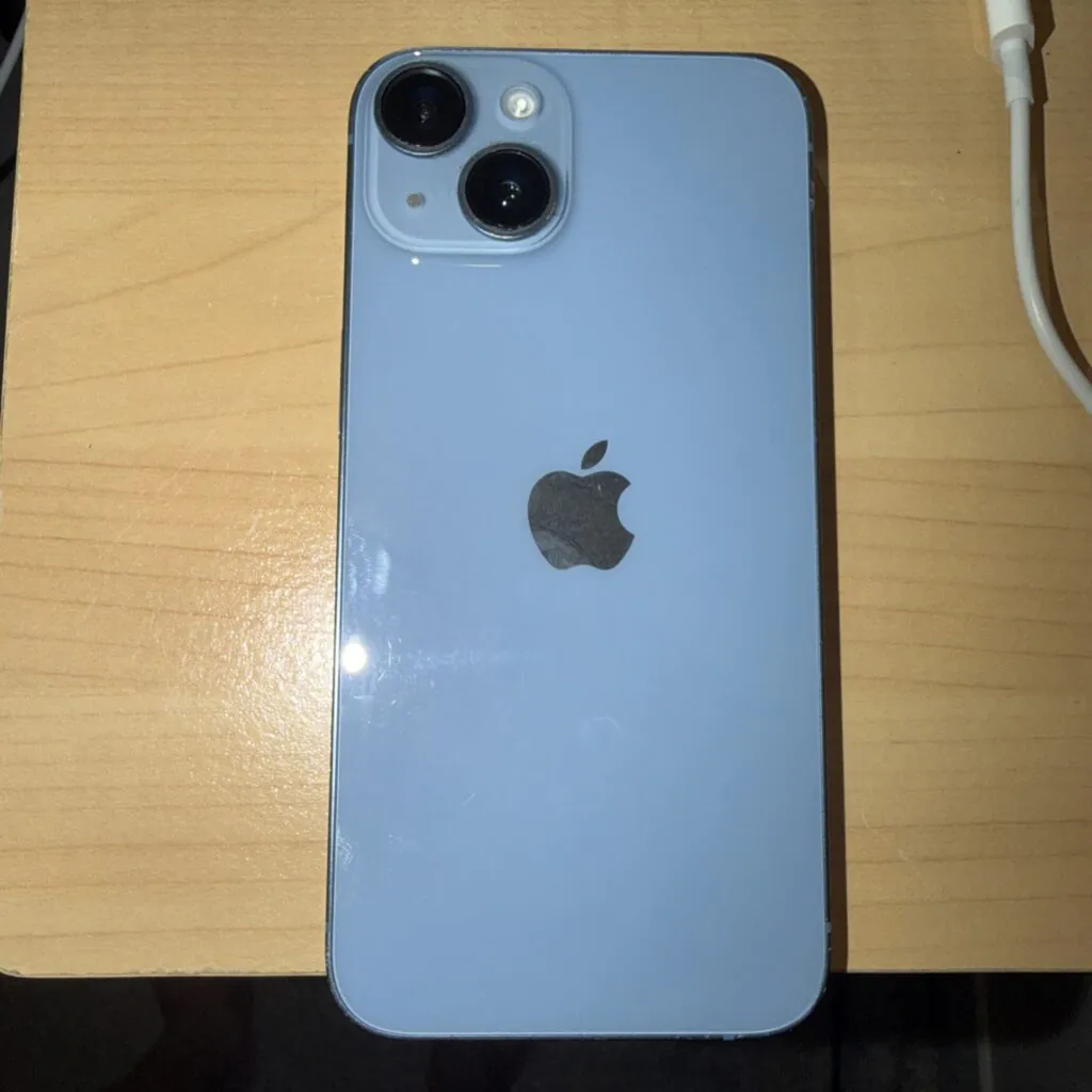 Apple iPhone 14 – 128 GB – LOCKED “READ”