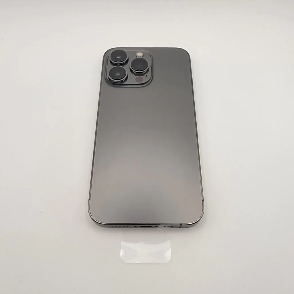 Apple iPhone 13 Pro 256GB Gray – Minor Body Scratches
