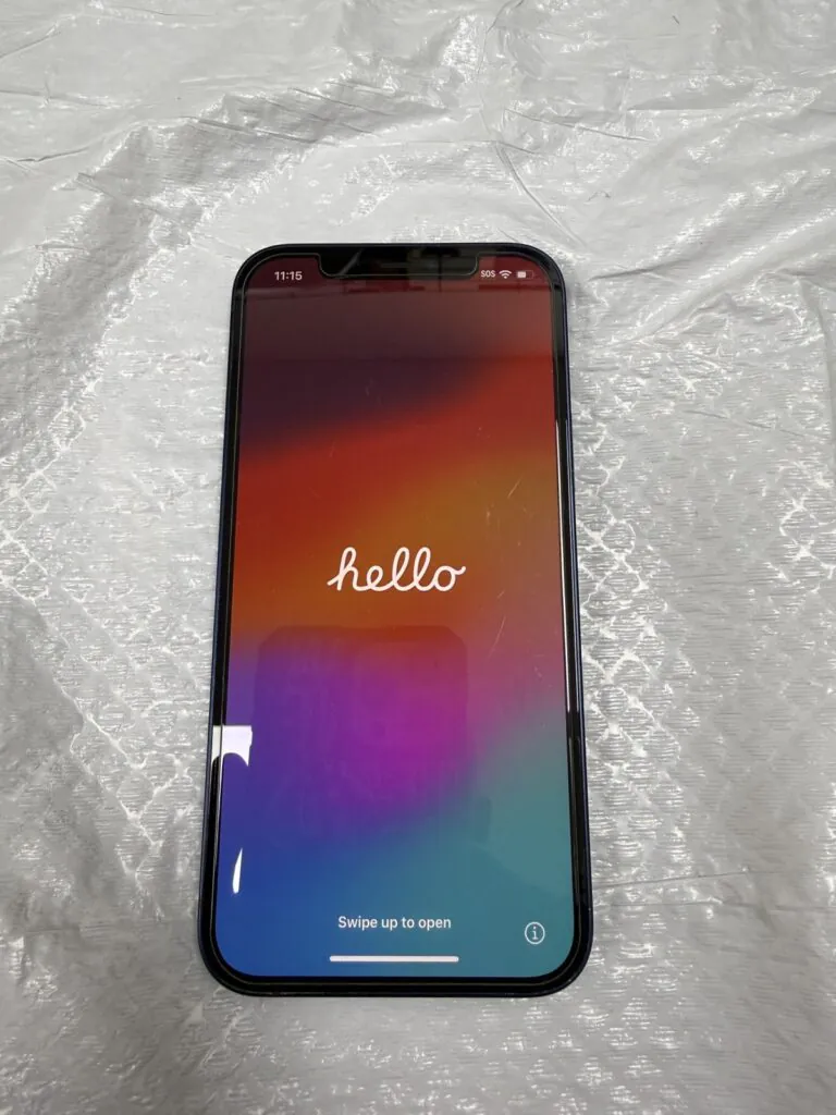 Apple iPhone 12 128 GB – At&t  –  Condition GOOD. CLEAN IMEI , NO ACCOUNT