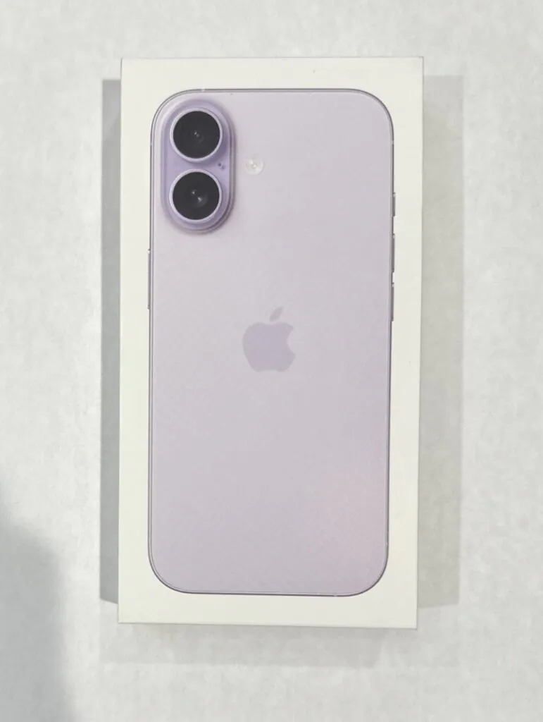 Apple iPhone 17 256 GB Lavender Factory Unlocked Brand New Sealed Box