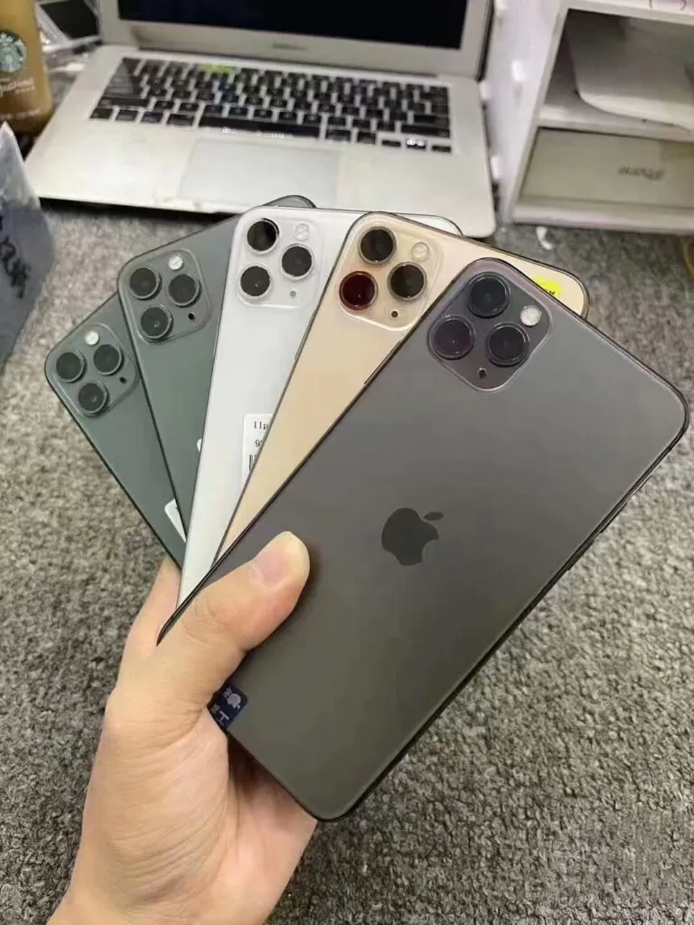 90% N ew Apple iPhone 11 Pro Max Unlocked 64/256/512GB – All colors -Smartphone