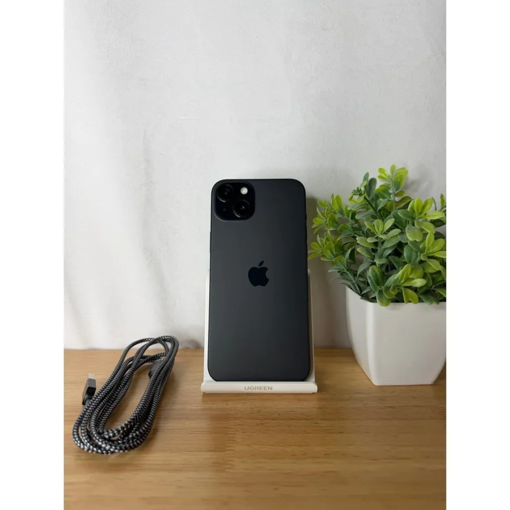 Apple iPhone 15 Plus 256GB in Black – Fully Unlocked – Good Condition