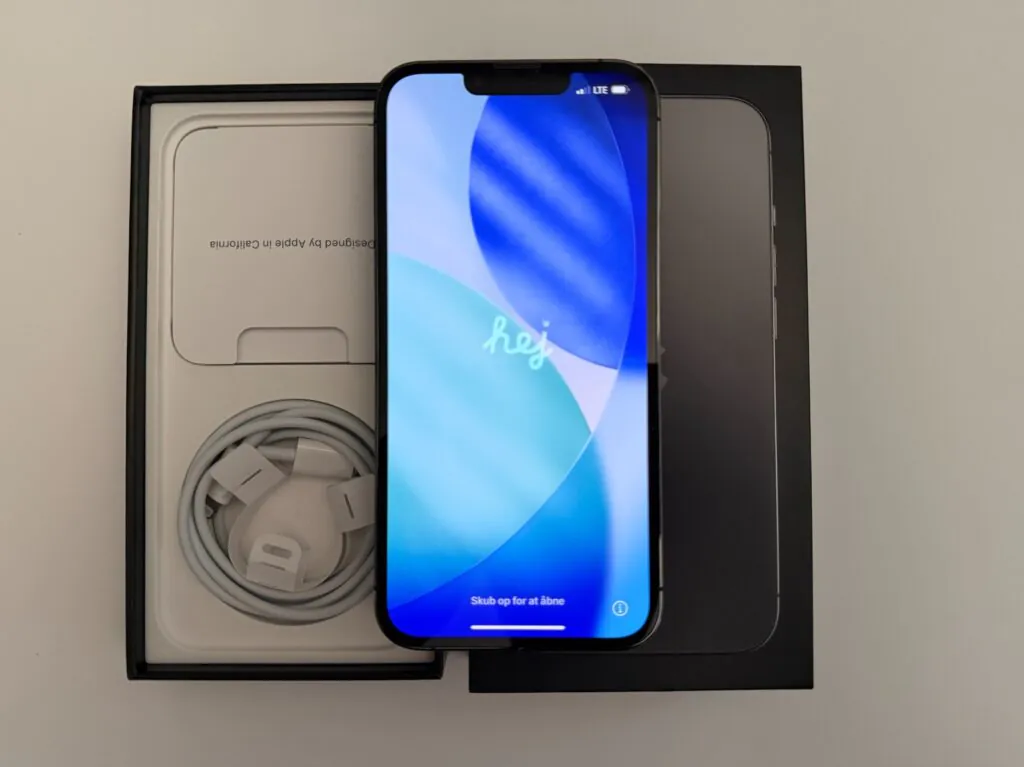 APPLE iPHONE 13 PRO GREY 256GB w/ BOX  – UNLOCKED GREAT CONDISH!
