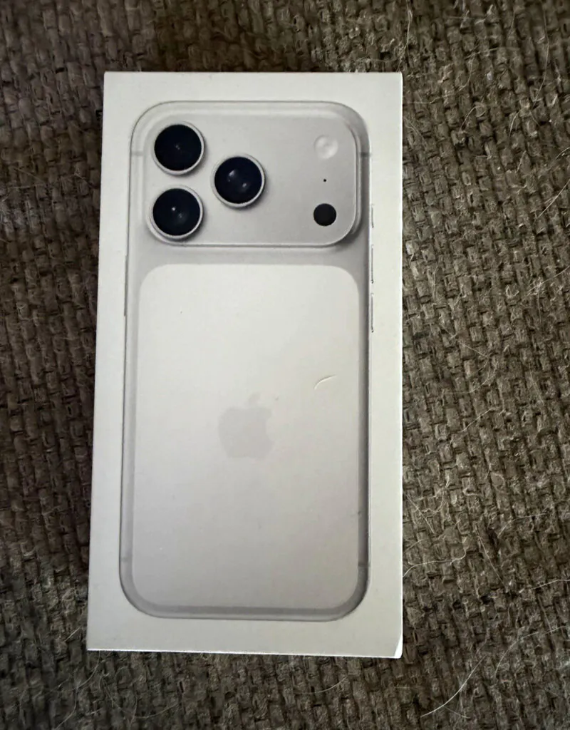 Apple iPhone 17 Pro 256GB Silver Factory Unlocked 6.3in 48MP eSIM