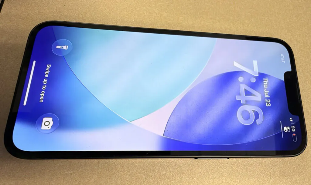 Used Apple iPhone 16e 128GB Black 5G+ A18 Pro 12MP Smartphone (MD0D4LL/A)