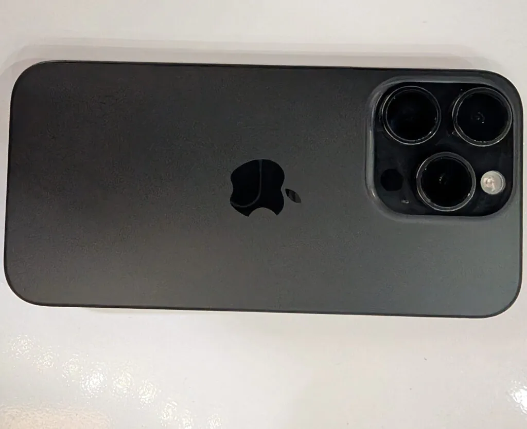 Apple iPhone 15 Pro 128GB Black Network Unlocked 20MP+ Wi-Fi Bluetooth