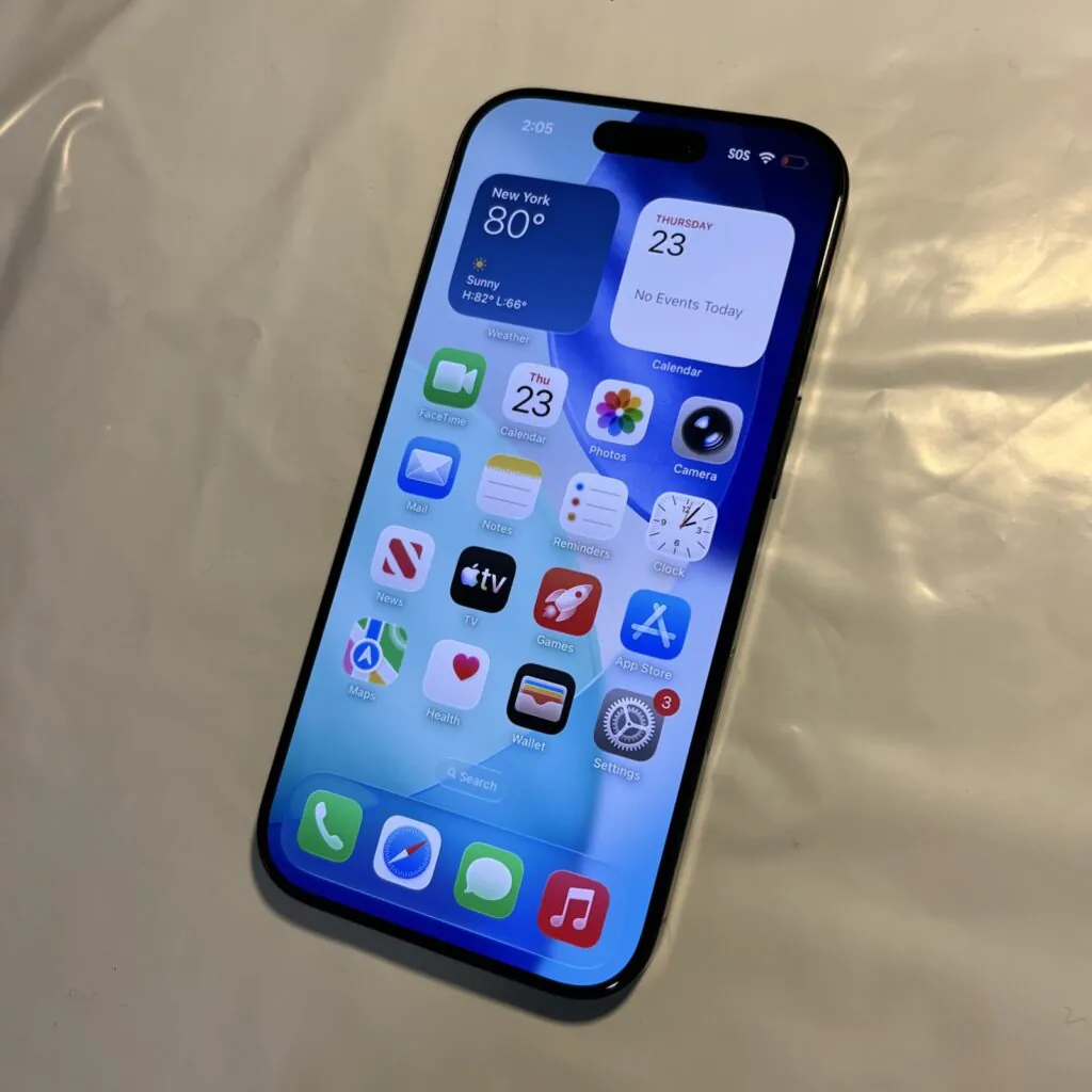 Apple iPhone 16 Pro – 128GB (Unlocked)  Good Shape – 100% Bat Health  (#M395)