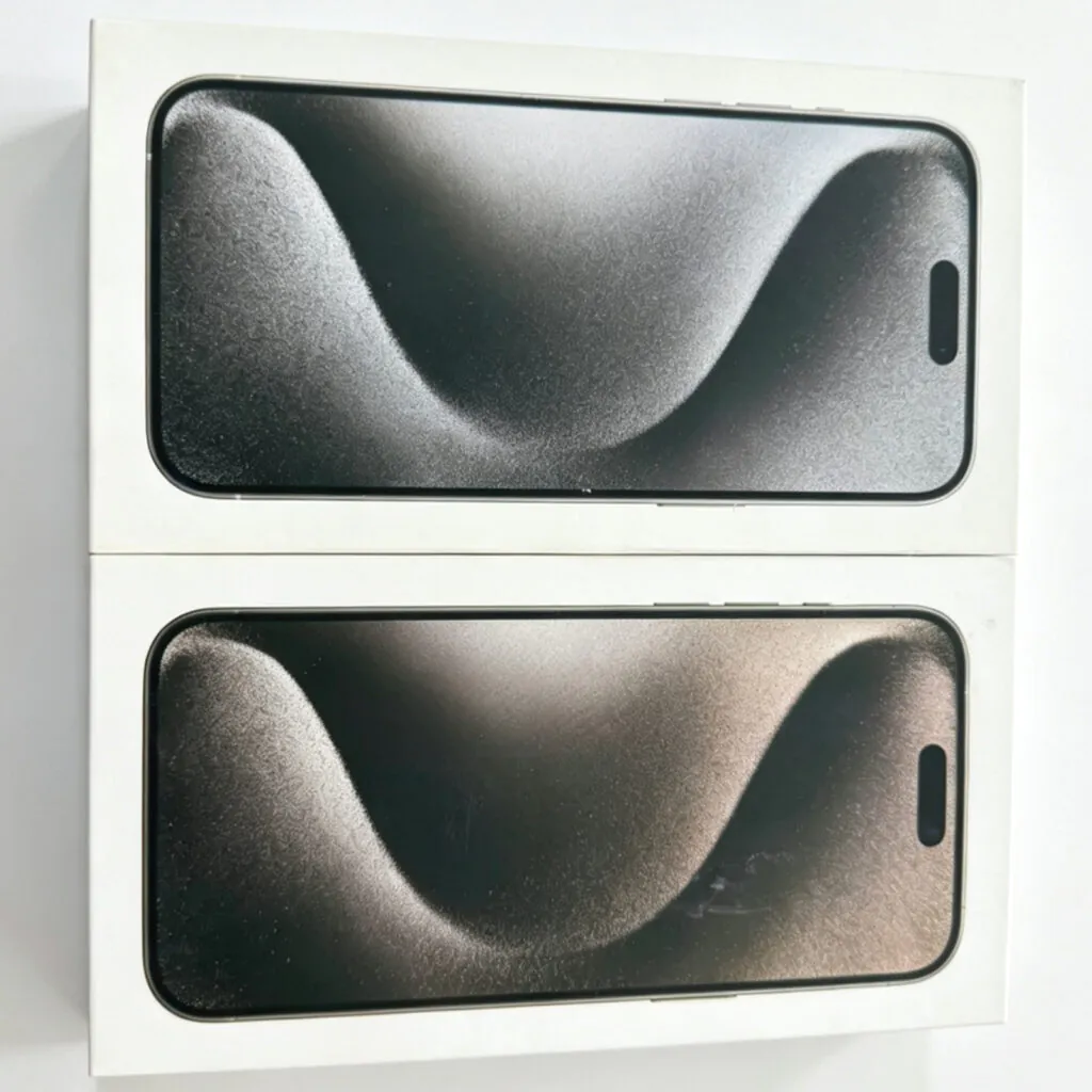 NEW SEALED Apple iPhone 15 Pro Max 256GB/512GB 1TB Unlocked Free delivered USA