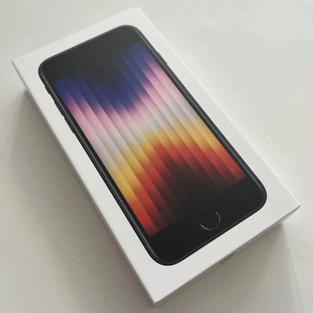 🔥NEW SEALED Apple iPhone SE 3rd Gen (2022) 5G 256GB Factory Unlocked US STOCK