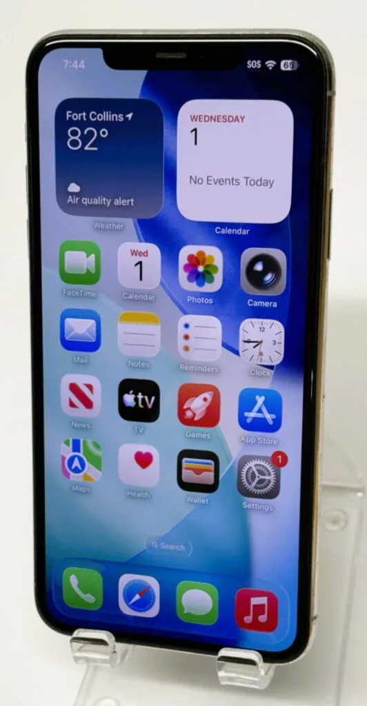 Apple iPhone 11 Pro Max – 512GB – Silver – Unlocked – Fast Same Day Shipping