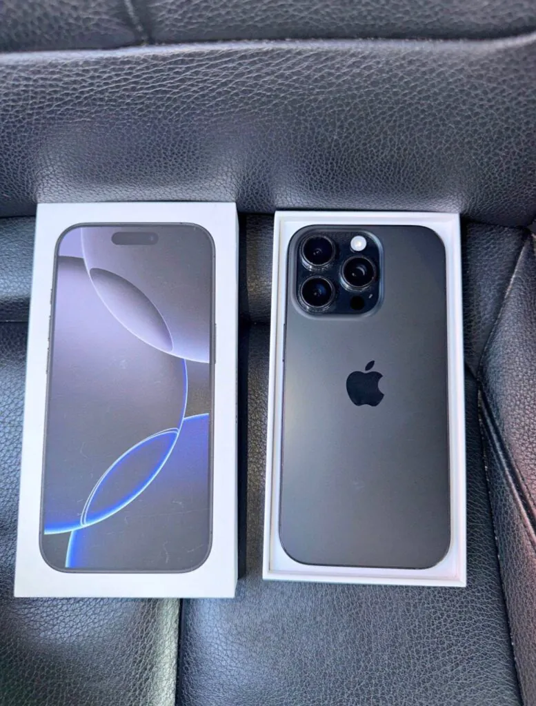 Apple iPhone 16 Pro – 256 GB – Black Titanium (Unlocked)