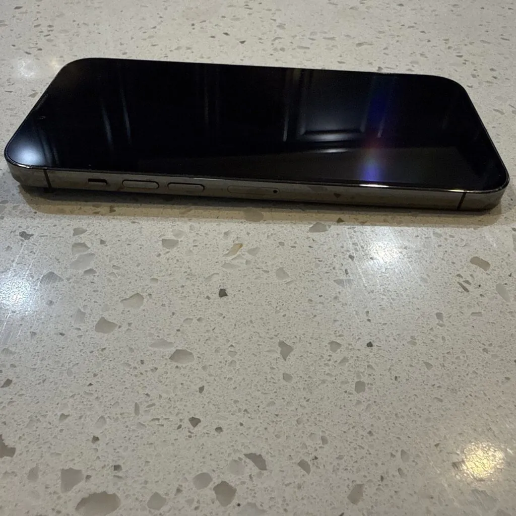 Apple iPhone 13 Pro Max 128GB Graphite Unlocked – Used good condition