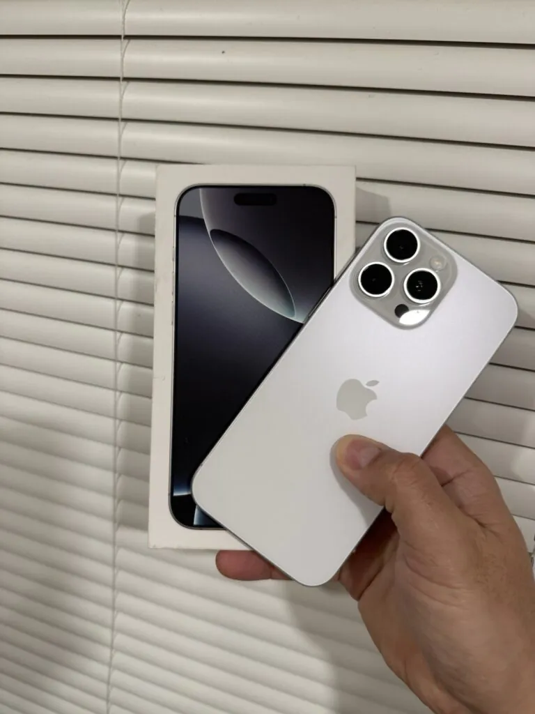 iPhone 16 Pro Max Unlocked
