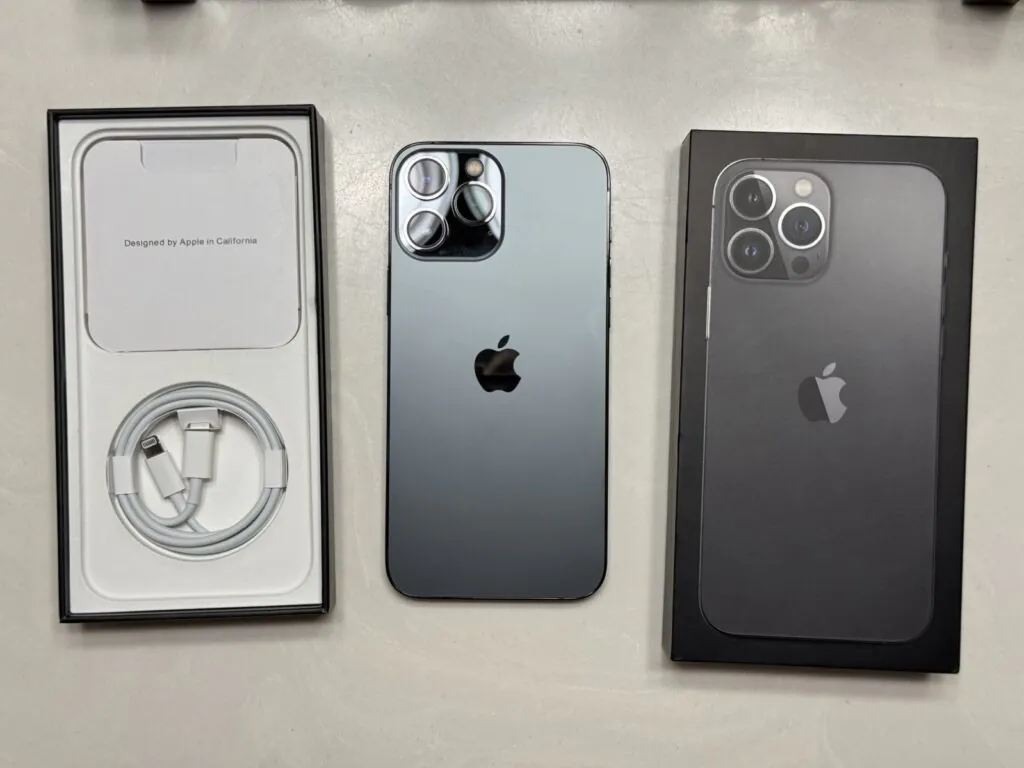 Apple iPhone 13 PRO MAX 1TB (FACTORY UNLOCKED)