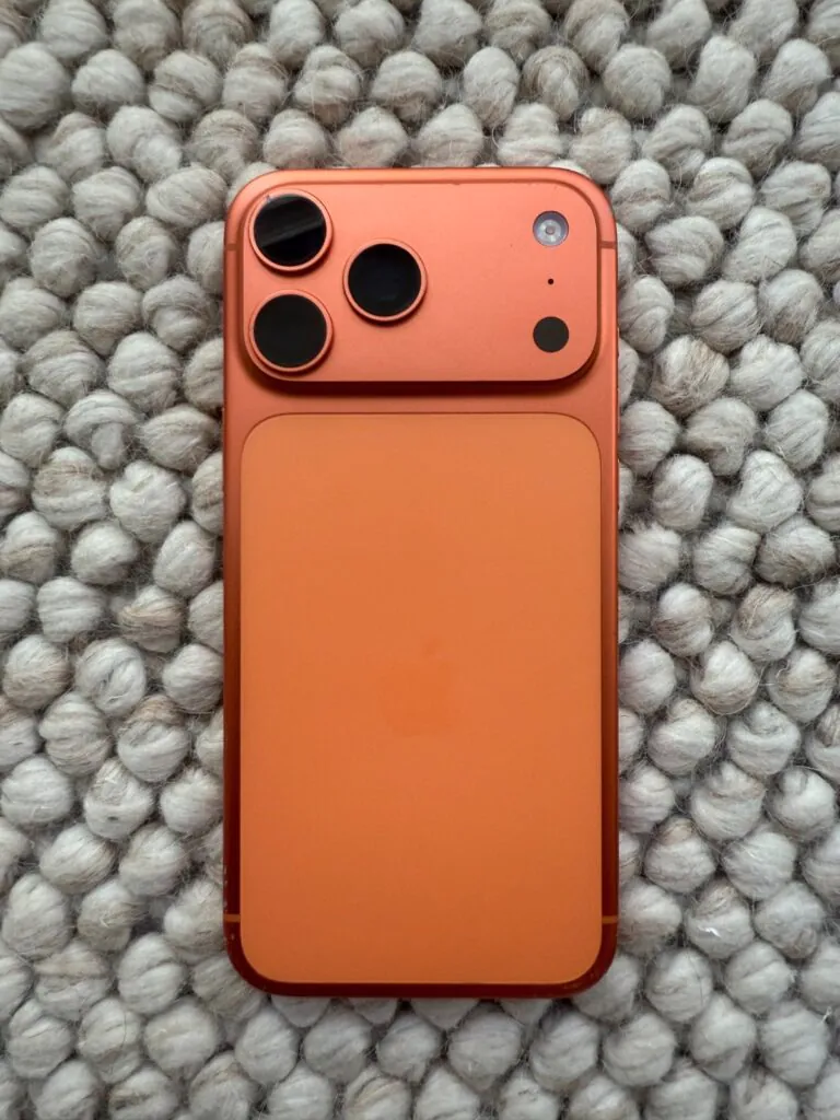 Apple iPhone 17 Pro Max – 256 GB – Cosmic Orange (Unlocked)