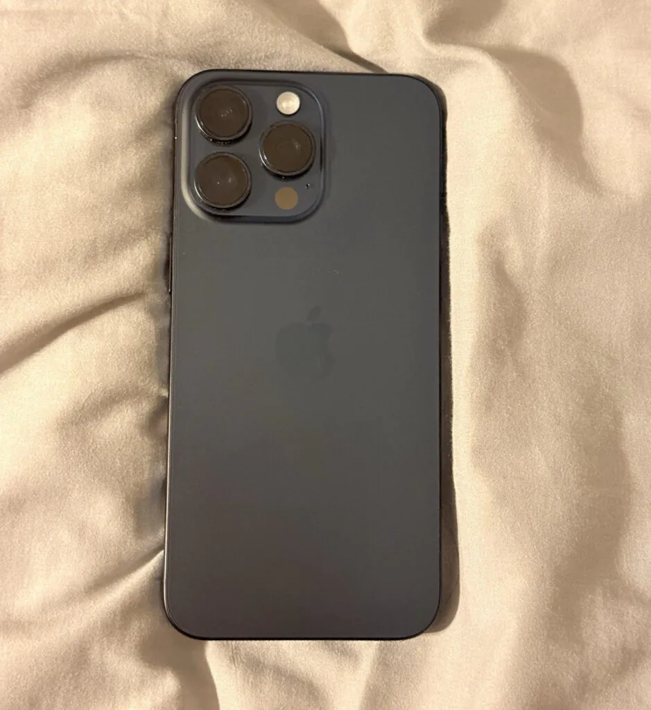 Apple iPhone 15 Pro Max 256GB Blue Slate UNLOCKED