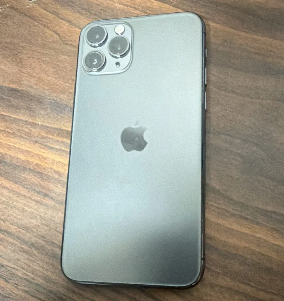 Apple iPhone 11 Pro 64GB Gray Unlocked iOS Smartphone 12MP Camera