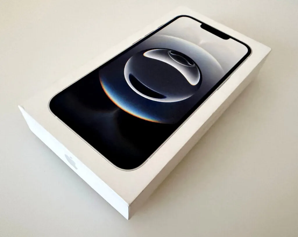 NEW Apple iPhone 16e | 128GB | Black | Straight Talk | ✅SEALED✅
