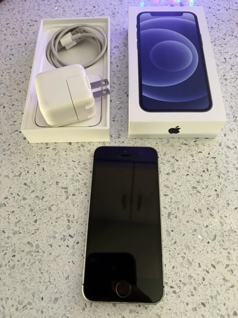 Apple iPhone 12 Mini 64GB Silver Very Nice Condition Unlocked