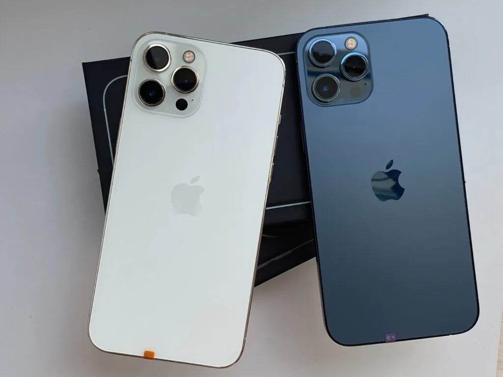 99%N ew Apple iPhone 12 Pro Max 128GB/256GB Unlocked Good Condition – All Colors