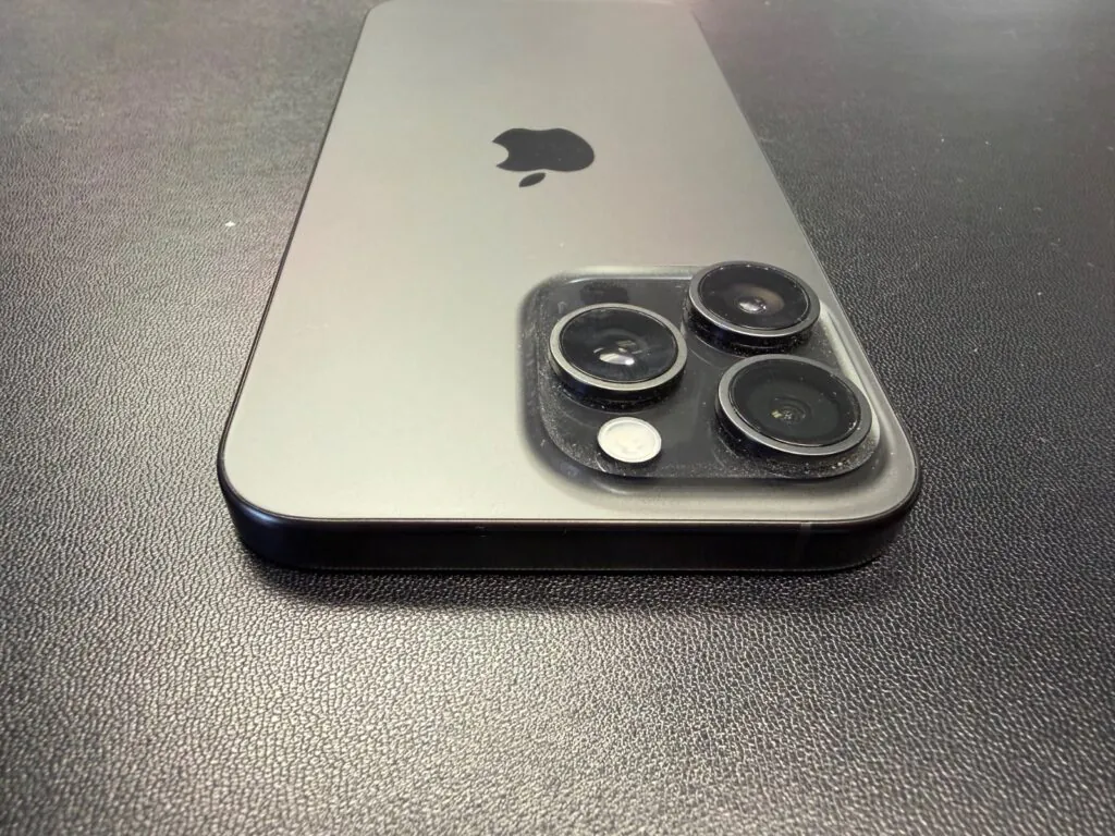 Apple iPhone 15 Pro Max – 512 GB – Black Titanium (Unlocked)